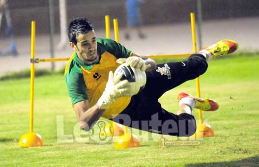 JSK : Asselah apprend le métier à de jeunes gardiens