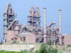 Plusieurs cimenteries sont à l'arrêt Le secteur de l'habitat encore otage des grèves