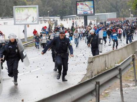 La vente des billets de la finale tourne à l'émeute Coupe d'Algérie de football
