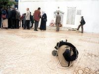 Mal payé, sans plan de carrière professionnelle, mal logé Le journaliste algérien au carrefour des précarités sociales