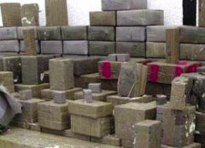 حرس الحدود يحجز ما يقارب 2000 كغ من المخدرات بالنعامة إجهاض محاولة تهريب مواد غذائية وأجهزة إلكترونية