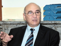 « Reprise du championnat début avril » Aziz Derouaz (président de la FAHB)