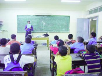 تلاميذ يعانون الأمرّين في شتاء بارد بسبب غياب التدفئة وقلة الإطعام المدرسي بمستغانم