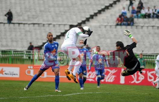 MCA 3 - USMAB 0: Le Mouloudia une classe au-dessus