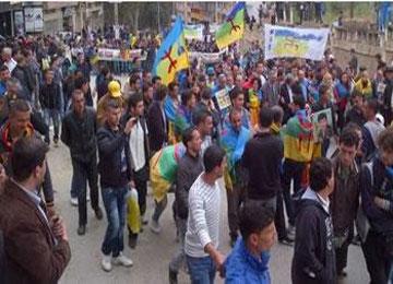 بني دوالة تودع ابنها 