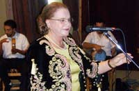 Aïn Témouchent : Saloua fait un émouvant come-back