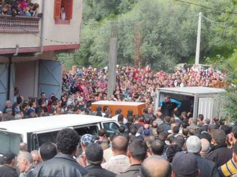 Emotion et consternation à Beni Douala Enterrement d'Ali Laceuk