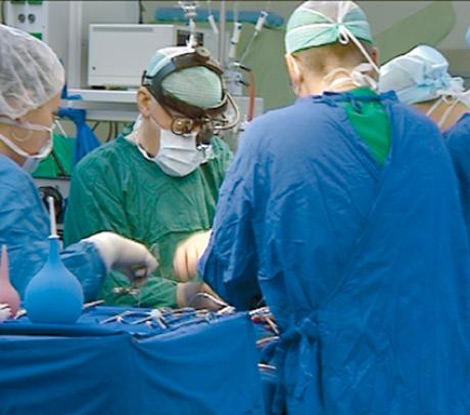 مستشفى المدية يعلن نجاعته في جراحة الورك والعمود الفقري