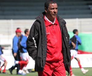 هناك من يريد تشويه صورتي وعلاقتي بلاعبي وإدارة الشلف جيّدة  عمراني غاضب ويكشف للشروق: