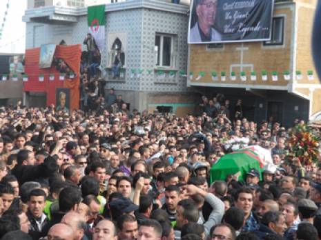 Boumessaoud (Tizi Ouzou) : Des lycéens rendent hommage à Cherif Kheddam Culture : les autres articles