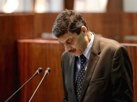 Les prix mondiaux actuels du pétrole incitent l'Algérie à plus de prudence (Djoudi)