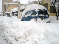 Circulation routière perturbée et des écoles fermées Froid glacial et chutes de neige en Kabylie