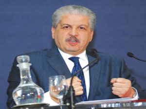 الوزير الأول يقود “كومندوسا