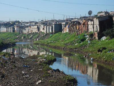 Une stratégie de gestion s'impose L'habitat précaire, une problématique alambiquée
