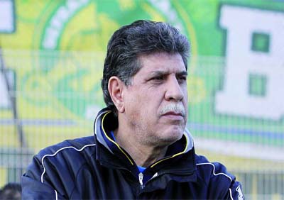 Les Canaris à la croisée des chemins