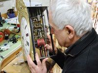 Draâ EL-Mizan Le métier d'horloger en voie de disparition