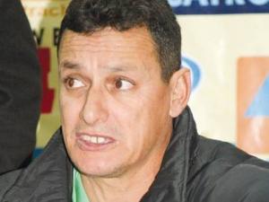 «Je veux rester au MOB pour d'autres saisons» Mourad Rahmouni. Entraîneur du MO Béjaïa