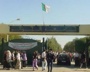 إجراء امتحانات استدراكية لتجنّب السنة البيضاء