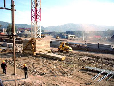 LFC 2013 : arrêt des hausses des salaires et facilitations des investissements La réalité des marchés rattrape le discours des pouvoirs publics