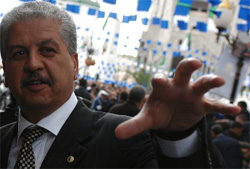 Abdelmalek Sellal joue la transparence Le Premier ministre face à la société civile à Laghouat