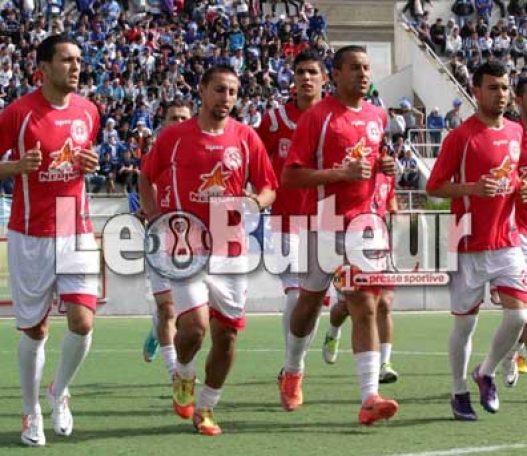 ASK : Khettabi fait son marché chez les voisins