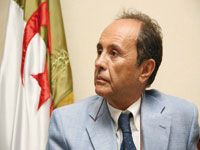 Réda Hamiani, président du Forum des chefs d'entreprise, à Liberté 'Il faut décentraliser la décision économique'