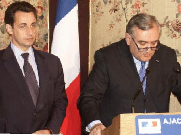 Algérie-France : « Même les dossiers peu médiatisés ont bien mûri » selon Jean-Pierre Raffarin