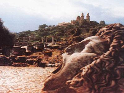 Le masque de Gorgone, réclamé par l'Algérie, exposé à Tunis En violation des accords bilatéraux