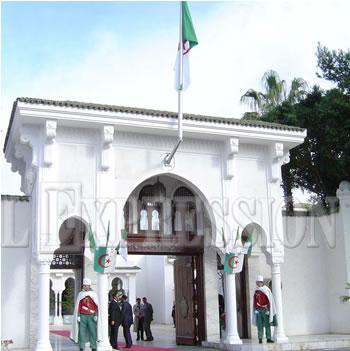 Un vice-président pour l'Algérie LE POSTE SERAIT PREVU DANS LA NOUVELLE CONSTITUTION