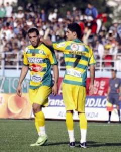 أزوكا ينقذ الشبيبة شبيبة القبائل 1 - أولمبي الشلف 0