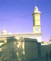 Démolition des annexes et restauration de la partie antique