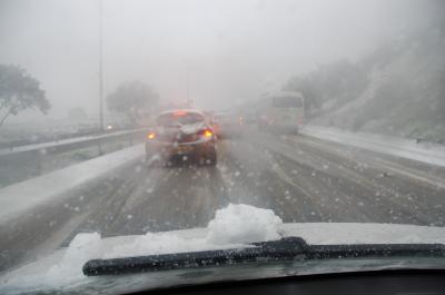 Intempéries / Chutes de neige : Routes fermées à la circulation dans 21 wilayas du pays