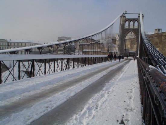 Plus de 400 personnes évacuées à Constantine