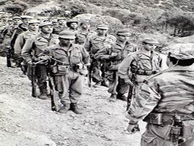 Colloque sur le rôle de la communication durant la Guerre de libération nationale En marge de l'exposition «Les photographes de guerre» au Mama