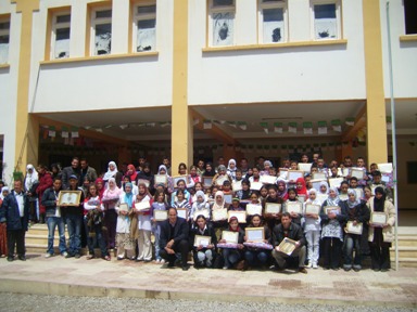 Le CEM de Lemroudj récompense ses lauréats.