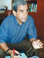 « L'avancée à reculons,  une spécialité bien algérienne »