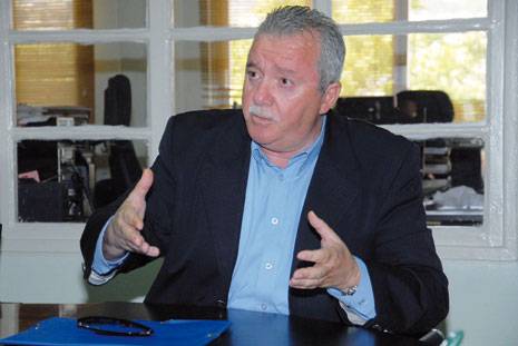 «L'état algérien fait face à des phénomènes qu'il ne contrôle pas» Gouvernance, corruption et présidentielle 2014