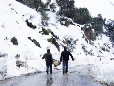 Les villageois crient au secours Coupures d'électricité, pénurie de pain et de gaz