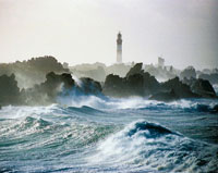 Annaba : sauvetage de 3 pêcheurs bloqués sur un rocher