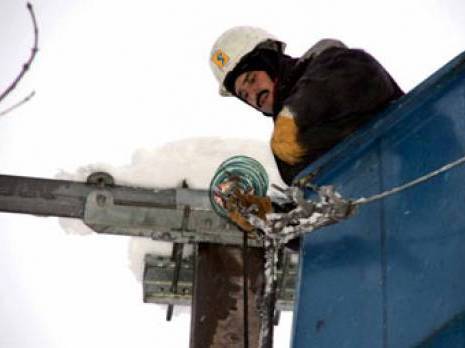 21 communes privées d'électricité à Tizi Ouzou Les agents de sonelgaz débordés