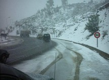 Neige, froid et verglas à Tissemsilt LES RESPONSABLES ET LES ELEMENTS DE LA PROTECTION CIVILE SUR LE QUI-VIVE