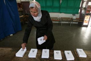 Algérie: le nombre de députés passera de 389 à 462 sièges