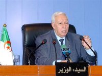 Cherif Abbas préside à Médéa les festivités officielles de l'appel du 19 mai 1956