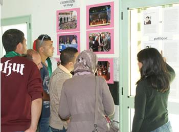 Rush au stand de L'Expression UNIVERSITE MENTOURI 3 DE CONSTANTINE