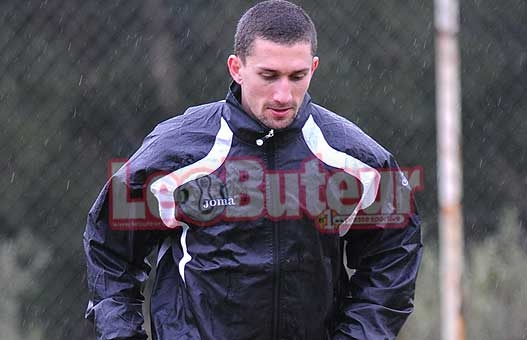 MCA : Younès «Prêt à prendre ma place sur le terrain»