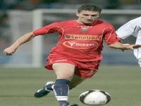 MC Alger Younès entrevoit enfin le bout du tunnel