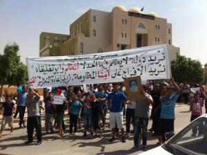 مسيرة سلمية لأهالي سبعينية متهمة بالقتل ببسكرة