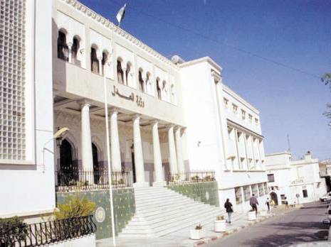 Des avocats s'élèvent contre une atteinte à la liberté d'expression Poursuites judiciaires contre Hichem Aboud