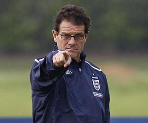 إبسون يفزع كابيللو في معسكر النمسا بعد احتكاك عنيف سبب له إغماء لدقائق