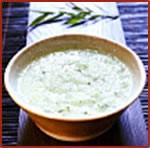 Salade de concombre marinée au thym